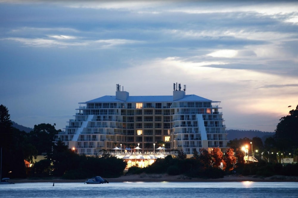 Ettalong Beach Premium Apartments