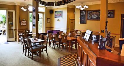 The Prince Albert Backpackers and Bar