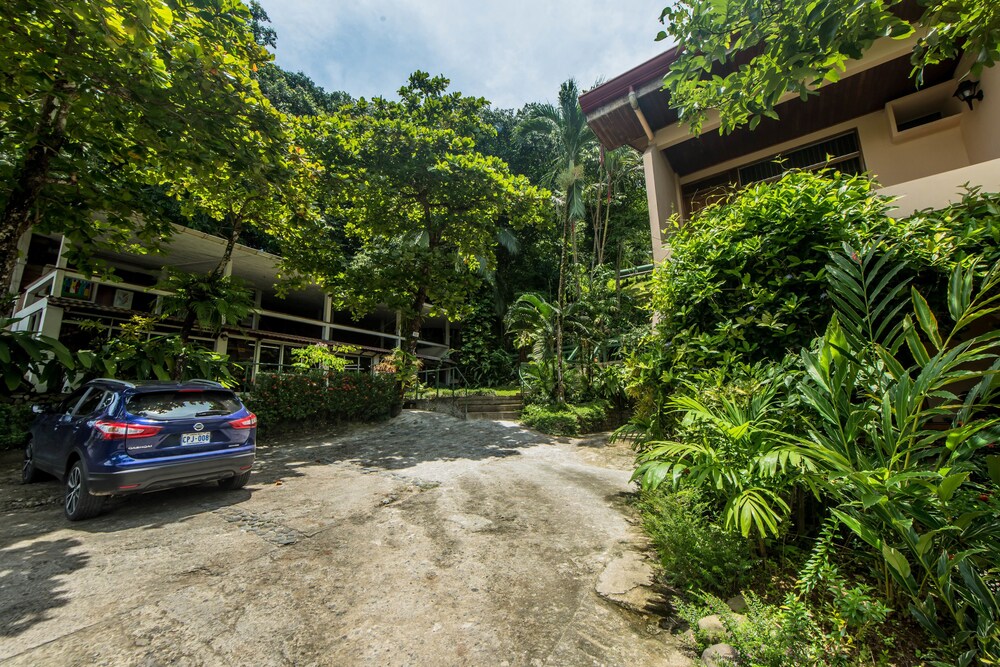 Karahe Beach Hotel 2018 Room Prices 115 Deals Reviews Expedia Karahe Beach Hotel 3 0 Out Of 5 Garden View Featured Image Interior Entrance