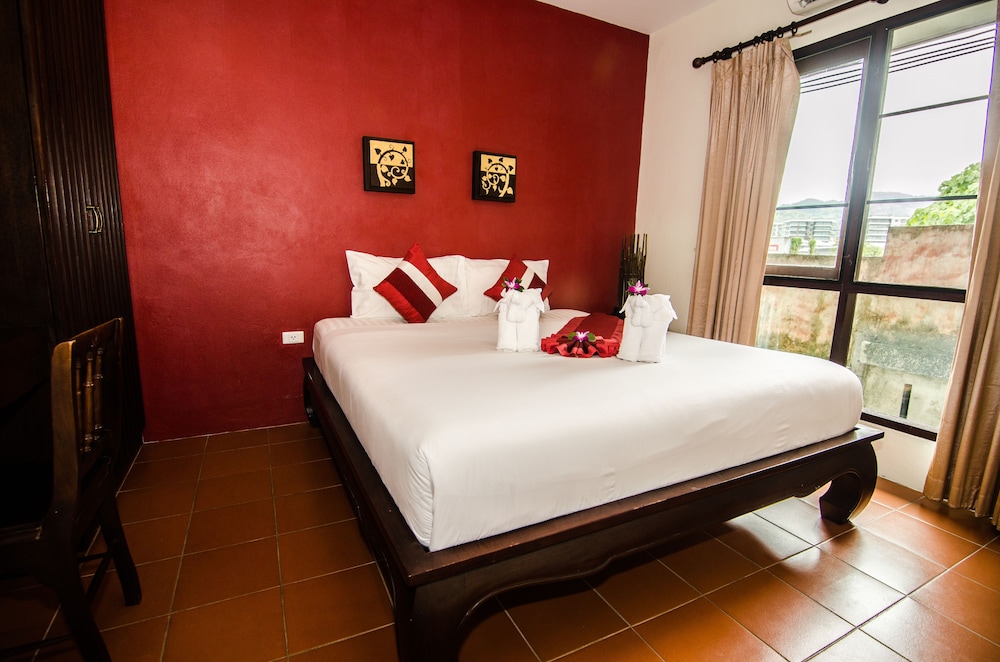 Cocoville Phuket Resort In Chalong Cheap Hotel Deals - 