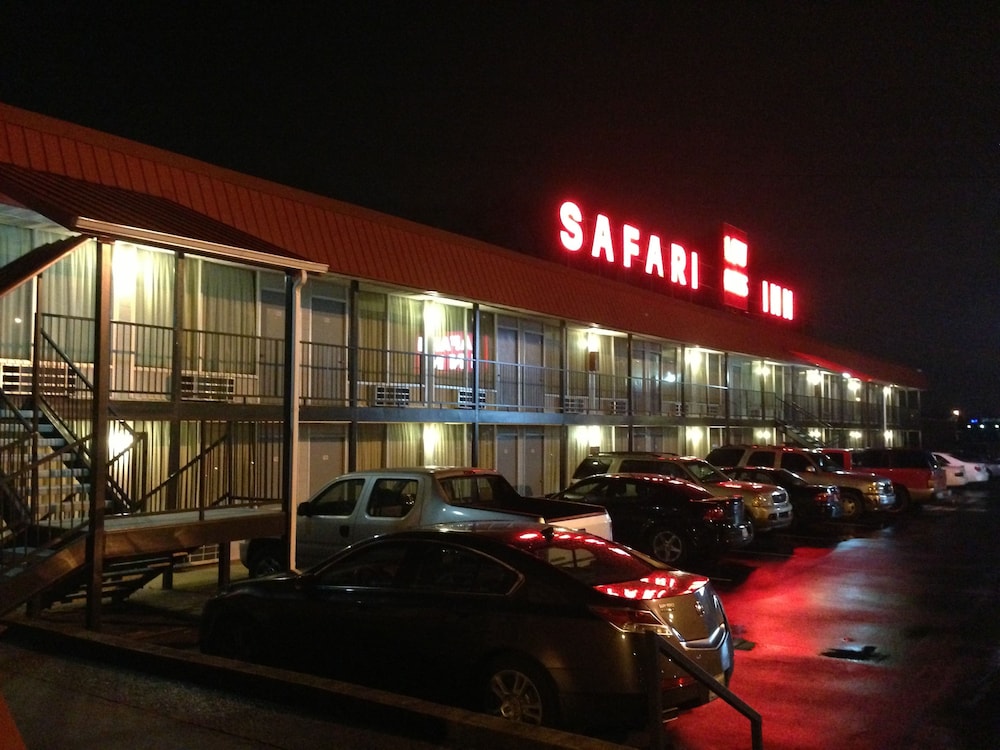 Safari Inn