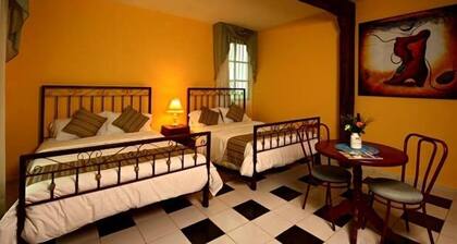 Hacienda y Glamping La Carlotta