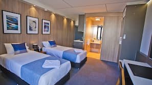 Premium bedding, in-room safe, desk, iron/ironing board
