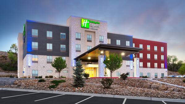 Holiday Inn Express & Suites Price, an IHG Hotel in Price ...