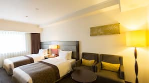 Down duvet, minibar, desk, blackout curtains