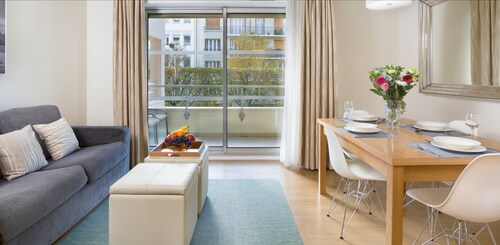 Top 10 Hotels Near Noisy Le Grand Mont D Est Rer Station From 50 Expedia