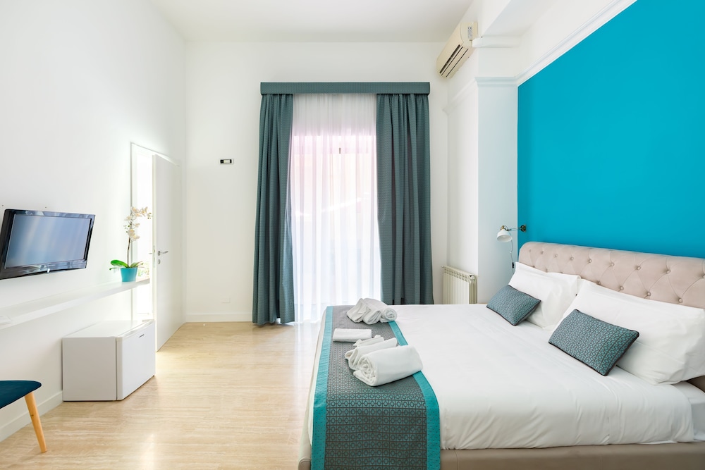 Trevi Fountain Guesthouse