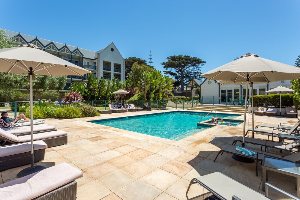 Portsea Village Resort