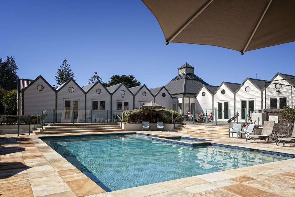 Portsea Village Resort