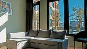 Literie hypoallergénique, minibar, coffre-forts dans les chambres