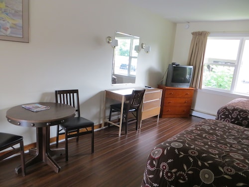 Hotels Near Halifax Airport Yhz With Free Shuttle Stardust Motel