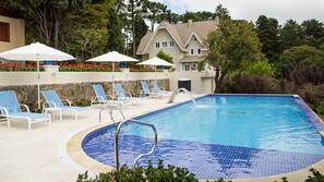 Piscina externa