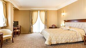 Minibar, in-room safe, desk, blackout curtains