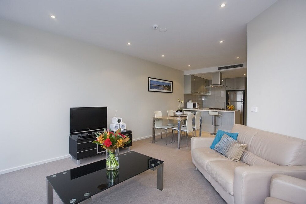 Living area, Bell Street Apartments Torquay