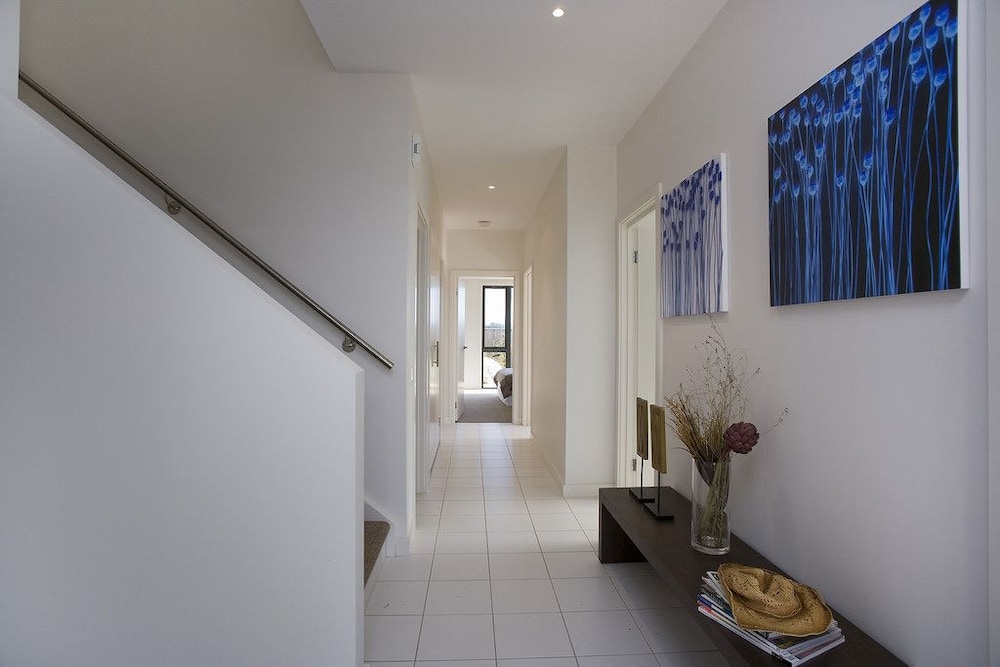 Hallway, Beach & Golf Stays Torquay