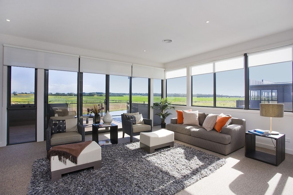 Living room, Beach & Golf Stays Torquay