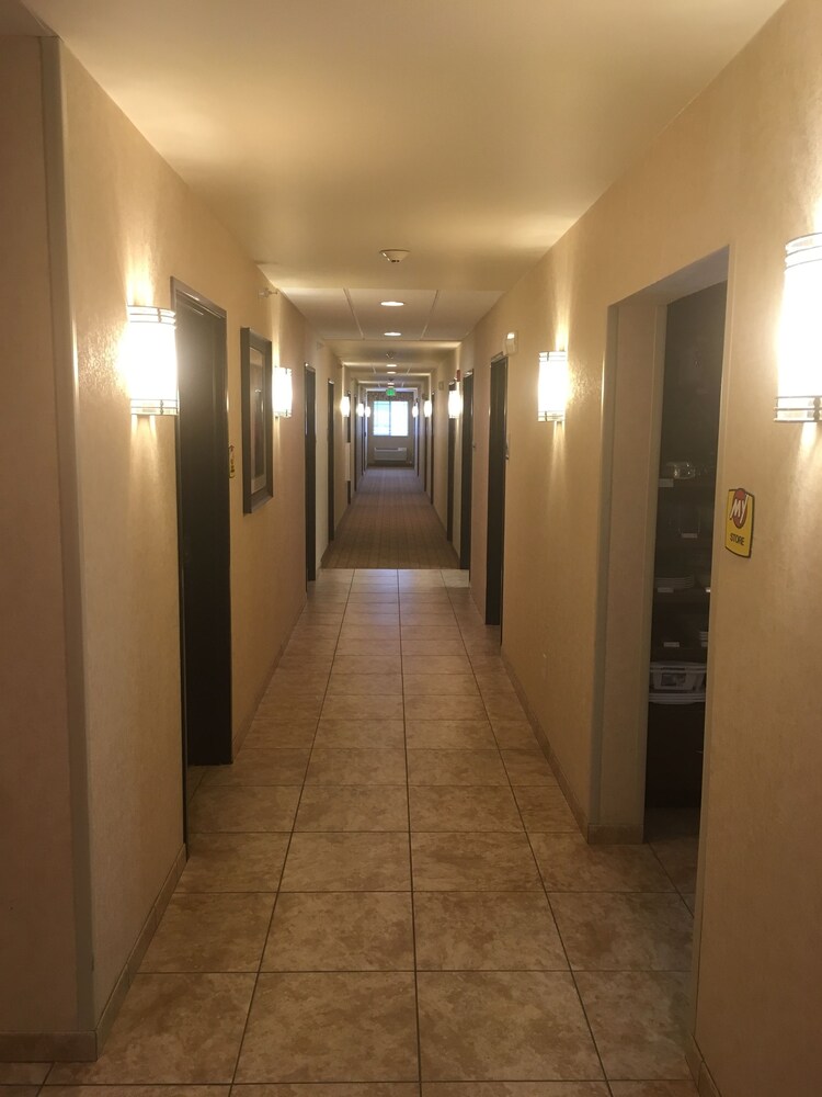 Hallway, My Place Hotel - Dickinson, ND