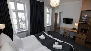 In-room safe, desk, iron/ironing board, free WiFi