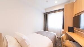Down duvets, iron/ironing board, free WiFi