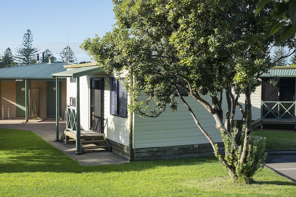 Room, Big4 West Beach Parks