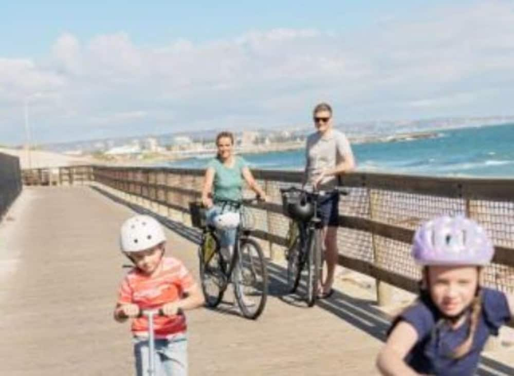 Bicycling, Big4 West Beach Parks