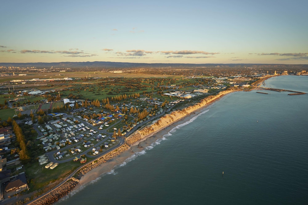 Building design, Big4 West Beach Parks