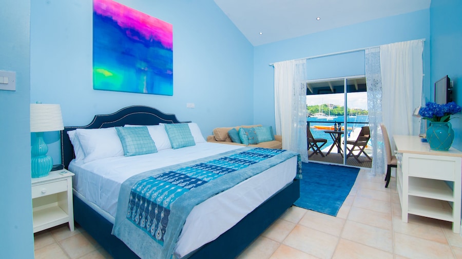 Blue Lagoon Hotel & Marina