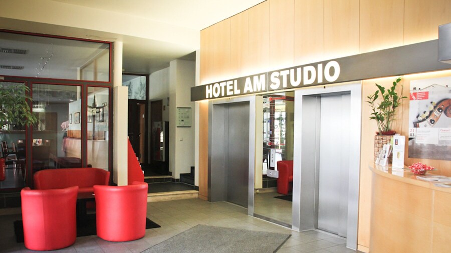 Concorde Hotel Am Studio