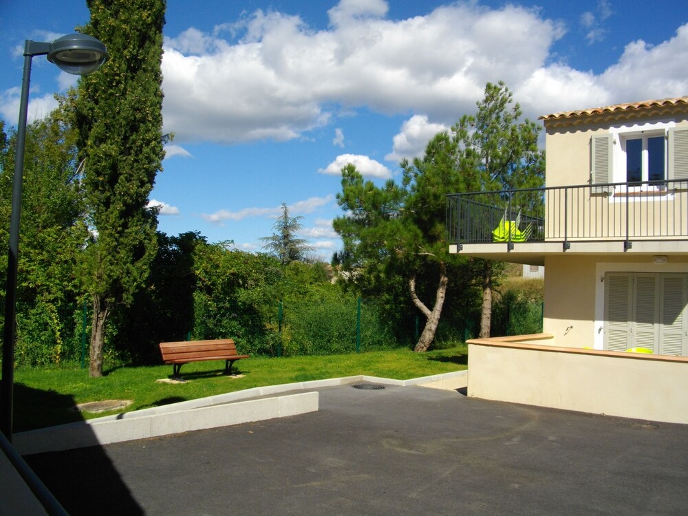 Hotel B And B Carpentras Hotel B And B Carpentras