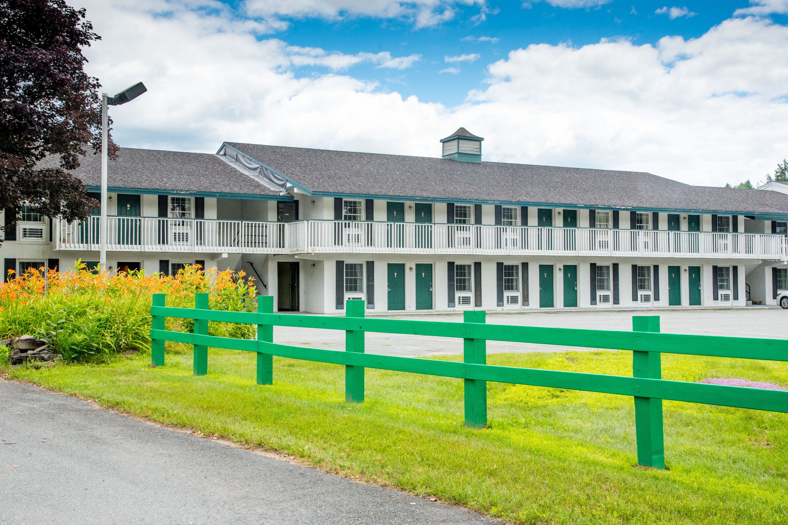 Colonnade Inn in Lyndonville, United States