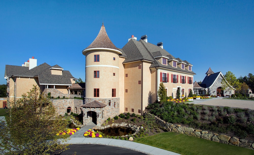 Mirbeau Inn & Spa in Plymouth  Best Rates & Deals on Orbitz