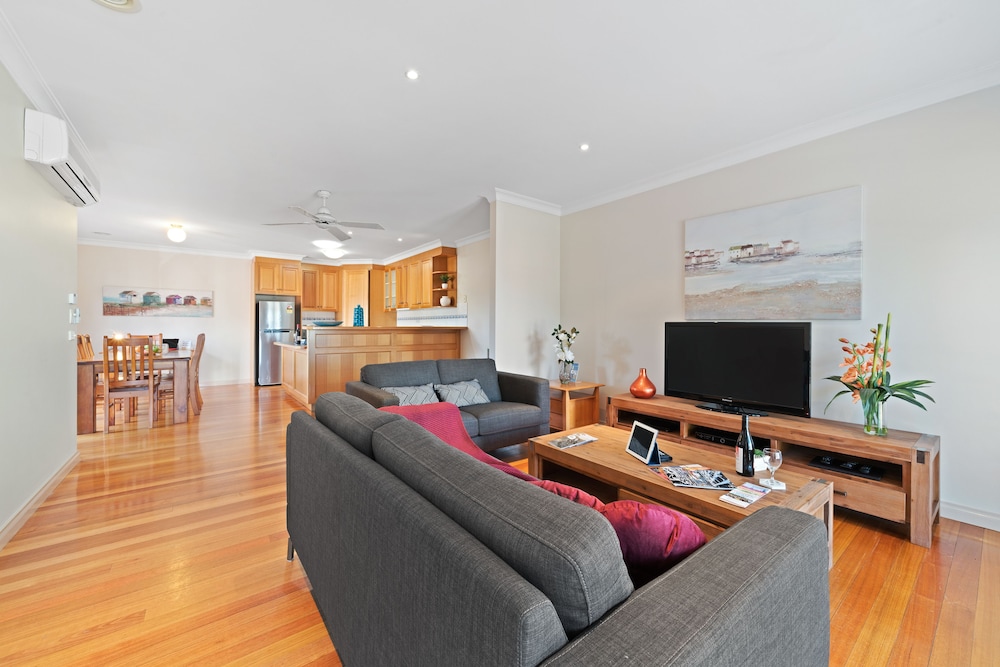 Park Avenue Glen Waverley Townhouses Melbourne Australia - 