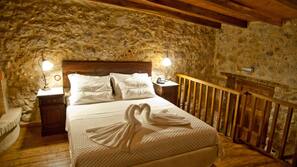Premium bedding, down comforters, minibar, in-room safe