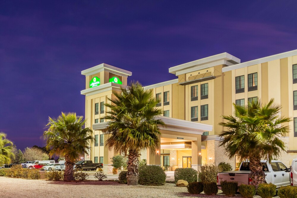 La Quinta Inn & Suites by Wyndham Carlsbad