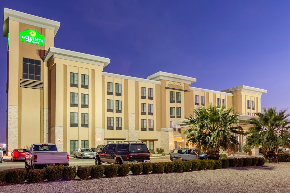 La Quinta Inn & Suites by Wyndham Carlsbad