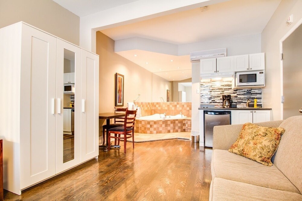 Hotel & Spa Carré SaintLouis in Montreal Best Rates & Deals on Orbitz Hotel & Spa Carré SaintLouis in Montreal Best Rates & Deals on Orbitz