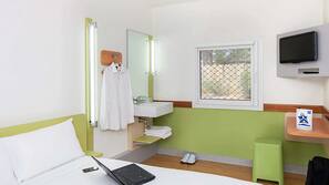 Desk, iron/ironing board, free WiFi, linens