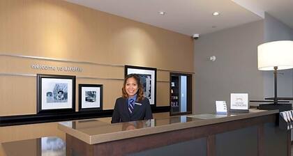 Hampton Inn & Suites by Hilton, Airdrie, AB, Canada