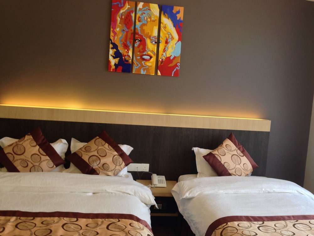 Lot 10 Boutique Hotel Kuching in Kuching Best Rates & Deals on Orbitz