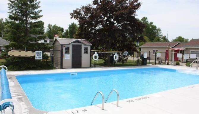 J J Motel In Barrie Orillia Canada Expedia