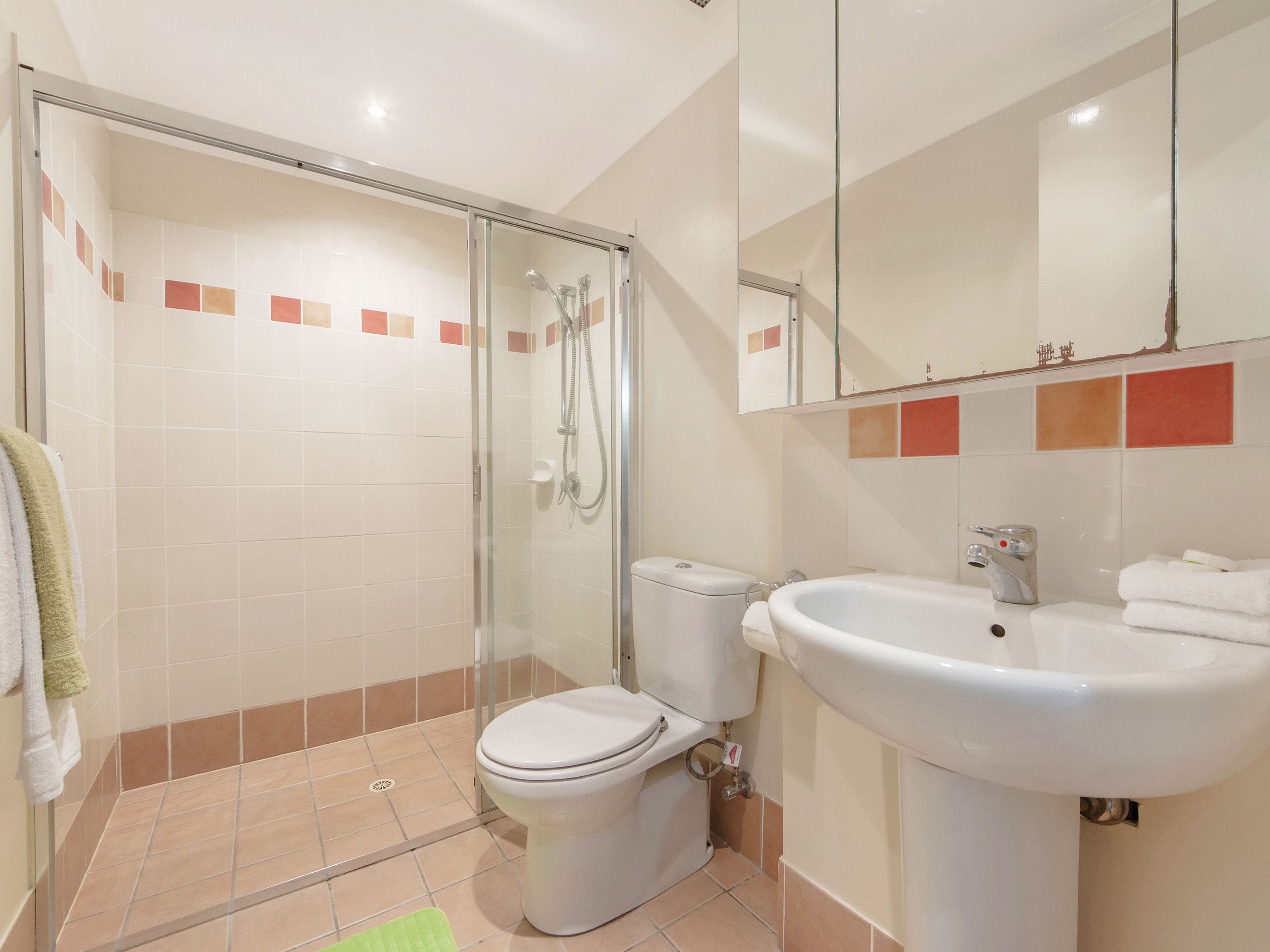 Spring Hill Central Apartments