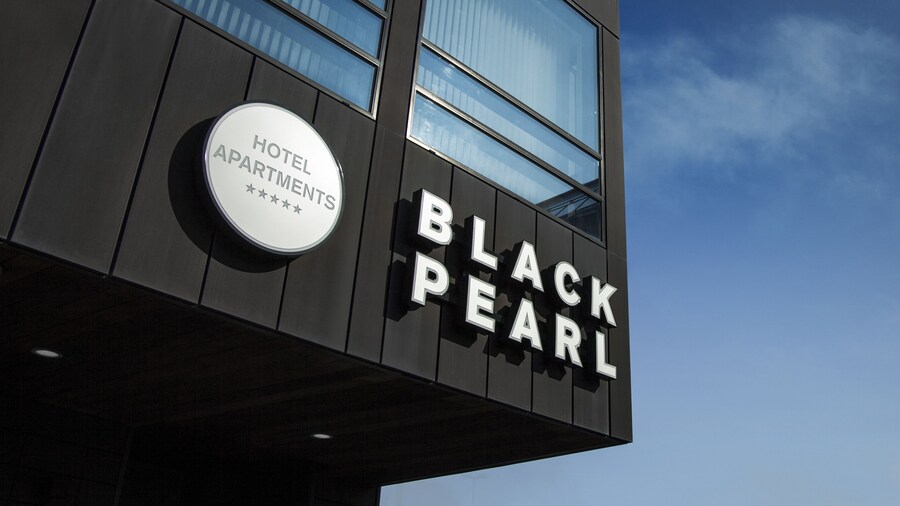 Black Pearl Luxury Apartments