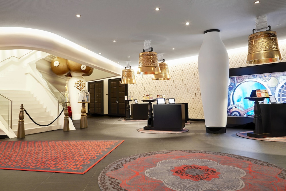 5 Star Hotels