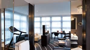 Premium bedding, minibar, in-room safe, desk