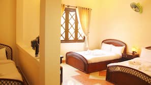 Minibar, blackout drapes, free WiFi