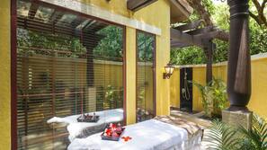 1 bedroom, premium bedding, pillow top beds, minibar
