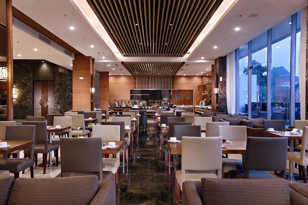 Harper Malioboro Yogyakarta by ASTON in Yogyakarta Best Rates & Deals