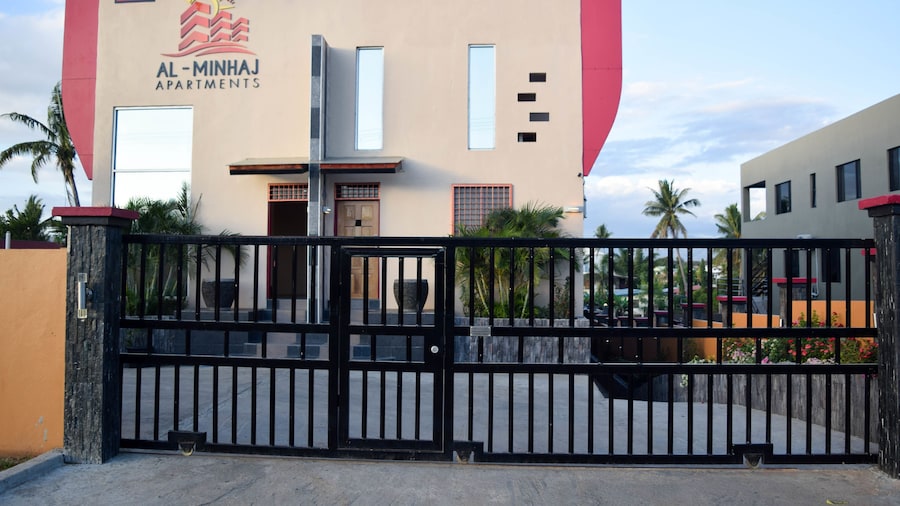 Al-Minhaj Service Apartments