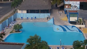 Piscine extérieure