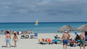 Plage, sable blanc, plongée sous-marine, beach-volley